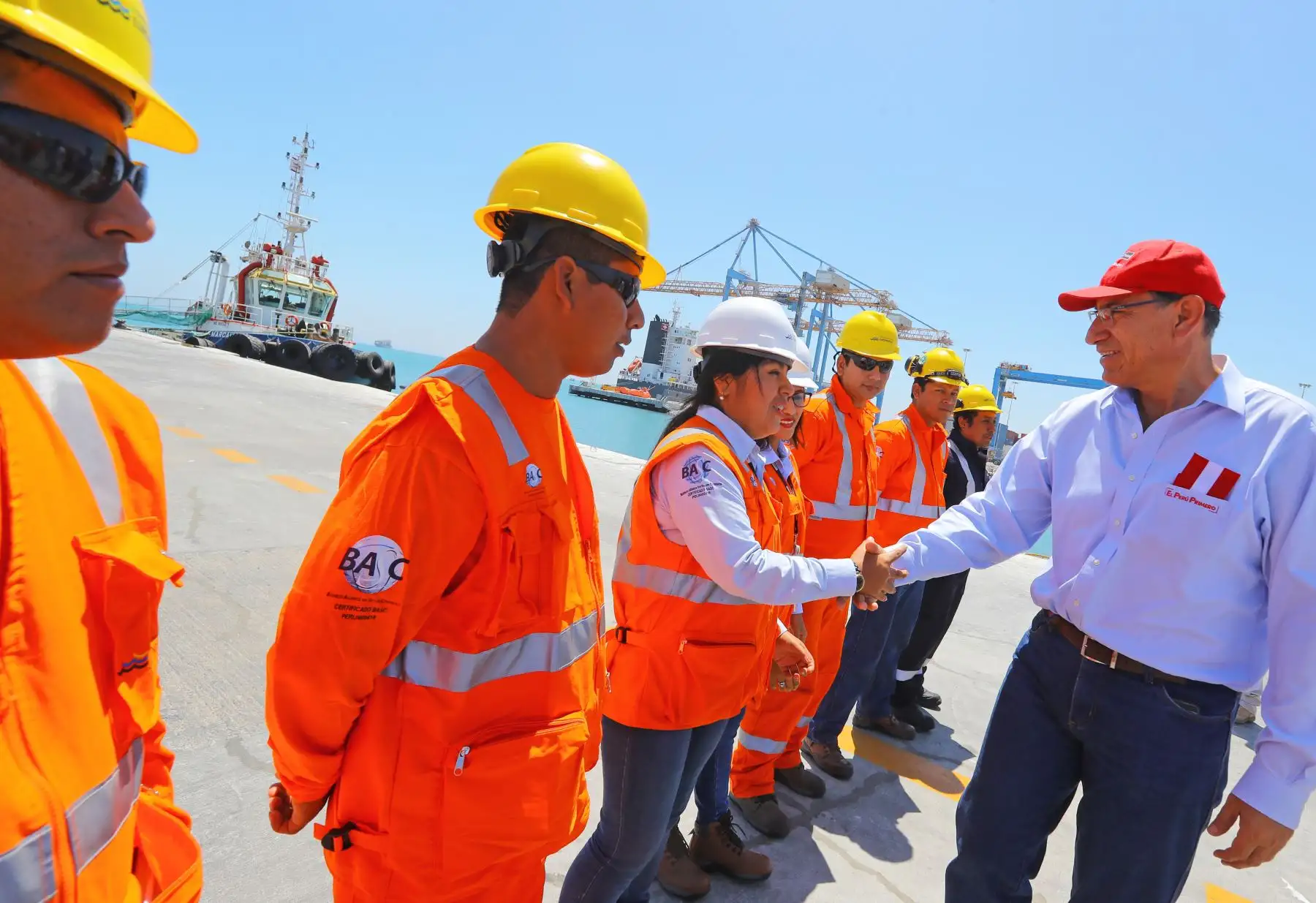 En el puerto de Paita, el presidente del la República ,Martin Vizcarra, entrega las obras de rehabilitación del muelle espigón que mejora las condiciones de atención de este importante terminal portuario. Foto: ANDINA/Prensa Presidencia