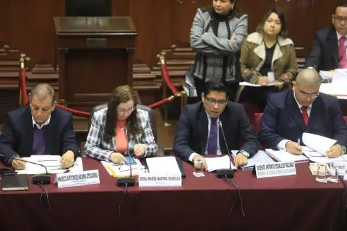 Ministro de Justicia y Derechos Humanos, Vicente Zeballos, sustenta proyectos de reforma constitucional en el Congreso de la República.