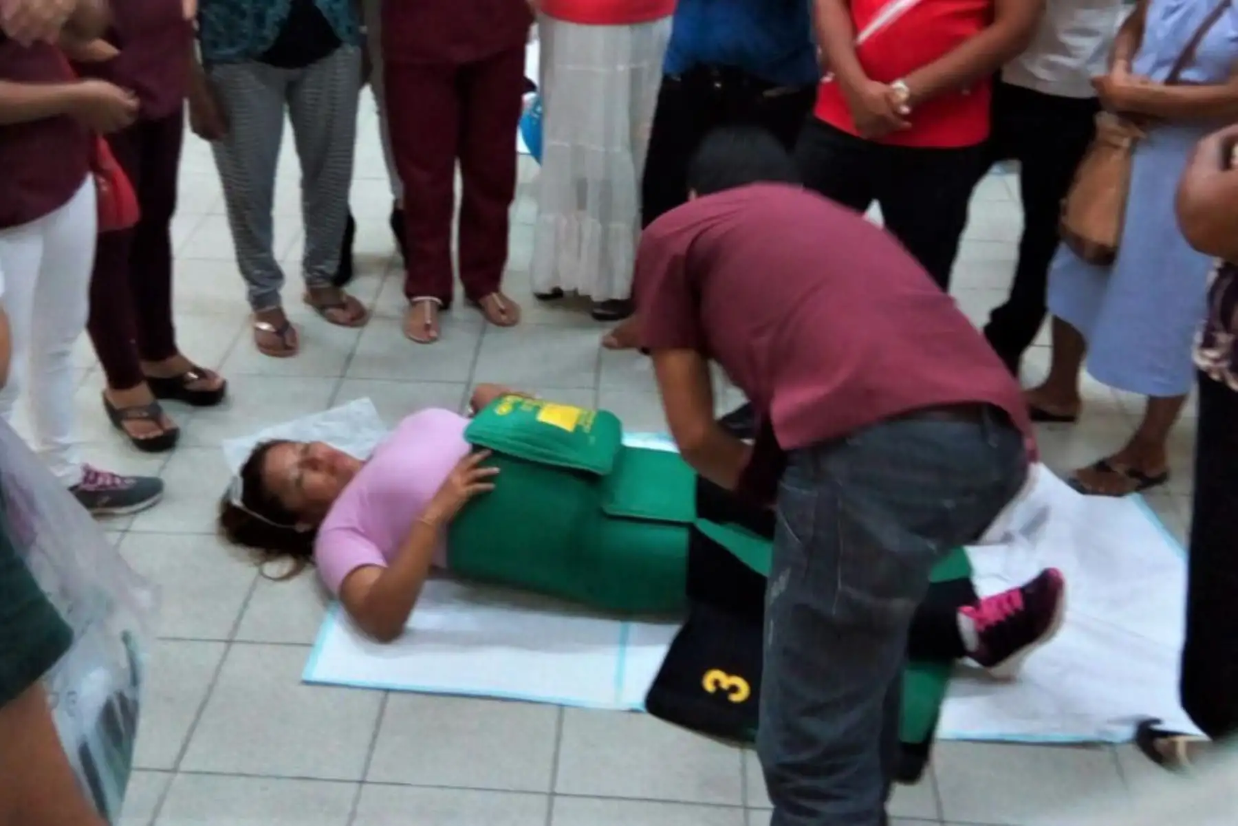 Minsa capacita a mujeres indígenas de Loreto en técnicas para reducir muertes maternas en sus comunidades. ANDINA/Difusión