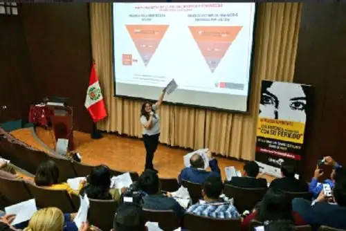 Piura: ministra Mendieta expuso plan de acción frente a violencia de género