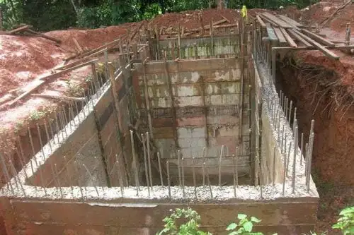 Mediante un informe de Auditoría de Cumplimiento, la Contraloría General de la República determinó un perjuicio económico por más de 2 millones de soles contra la Municipalidad Provincial de Rodríguez de Mendoza, región Amazonas, en una obra de mejoramiento del sistema de agua potable y alcantarillado en el distrito de Omia, e identificó como presuntos responsables a seis funcionarios de la entidad.