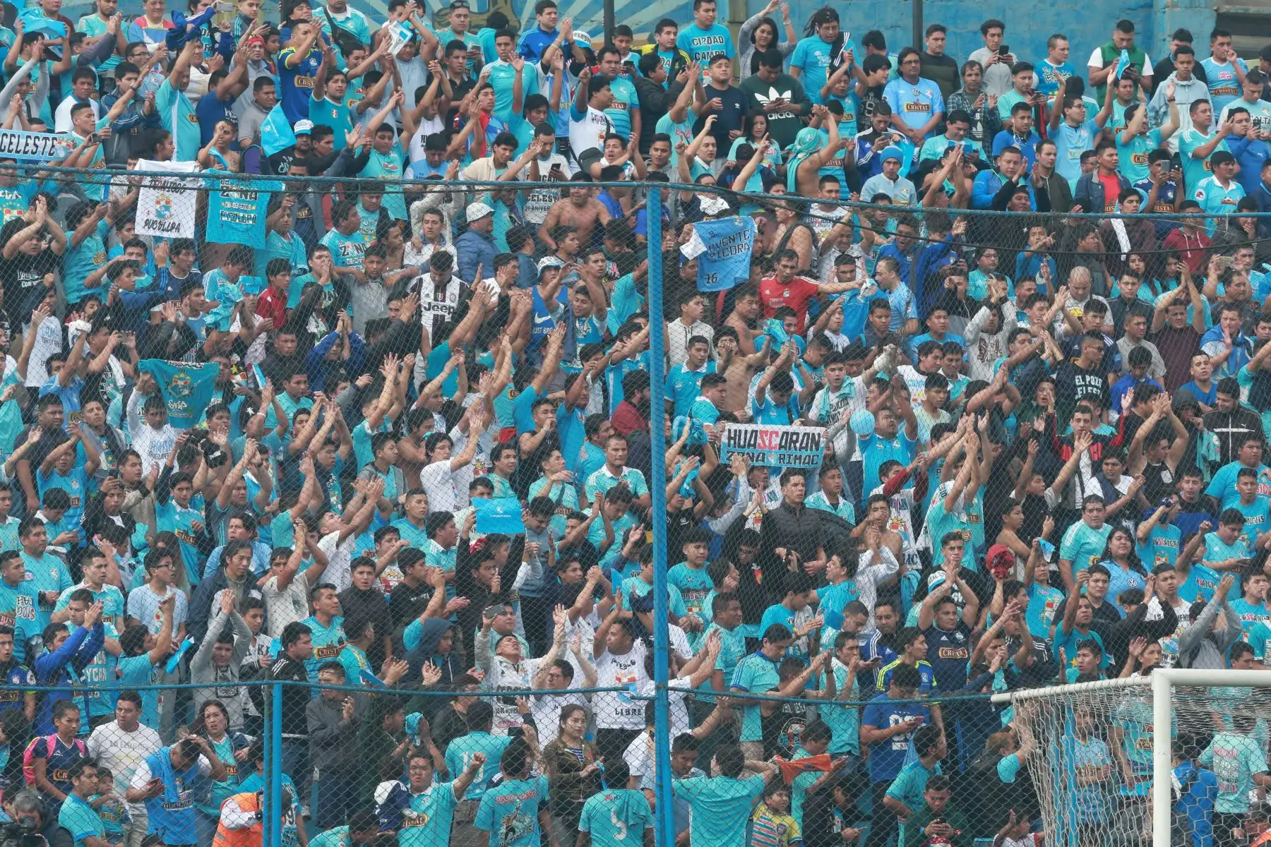 Cristal sacó lustre a su título de campeón al vencer 2-1 a Sport Rosario. Foto: ANDINA/Vidal Tarqui
