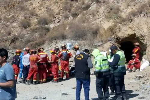 Sin vida hallan a estudiante que cayó a un socavón en Arequipa  Foto: Cortesía de los Bomberos.