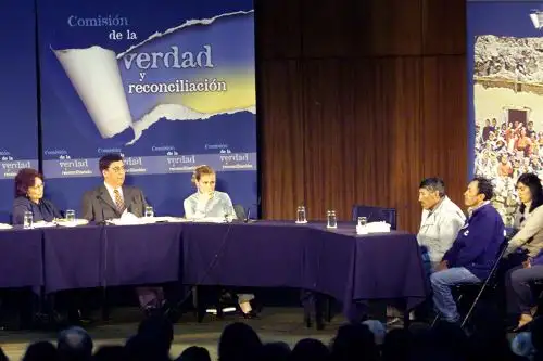 Miembros de la CVR en audiencia. ANDINA/archivo