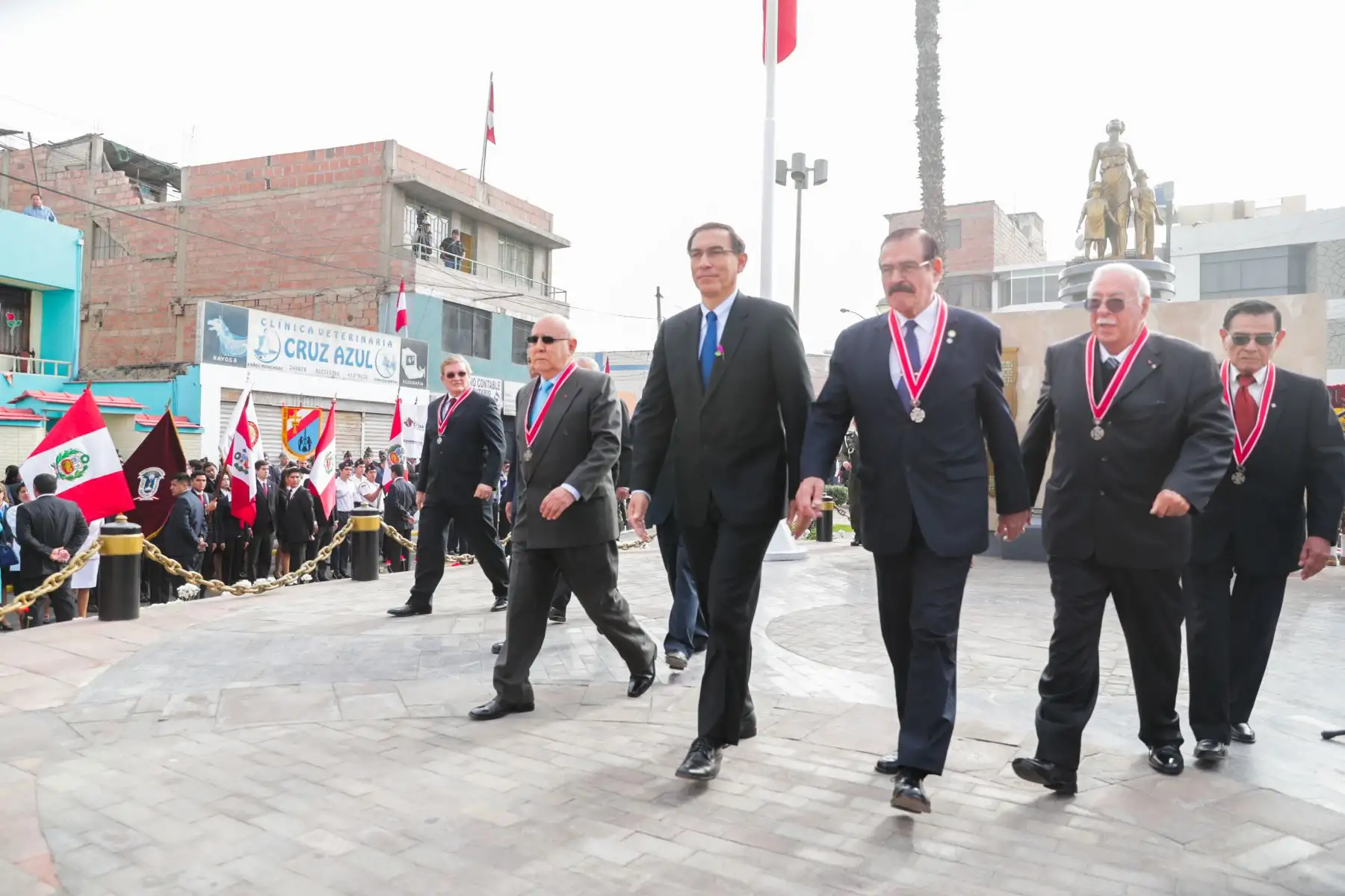 Jefe del Estado, Martín Vizcarra, asiste a la ceremonia en homenaje a la mujer tacneña en el marco del 89° aniversario de reincorporación de Tacna. Foto: ANDINA/Prensa Presidencia