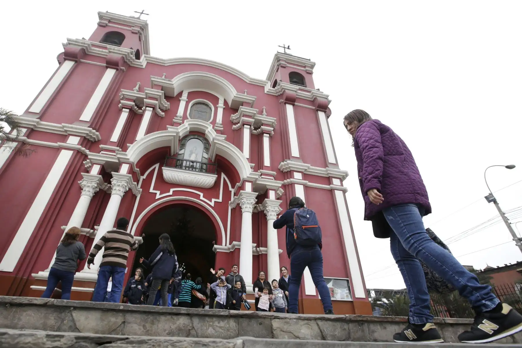 Fachada de la iglesia Santa Rosa. Foto: ANDINA/Melina Mejía