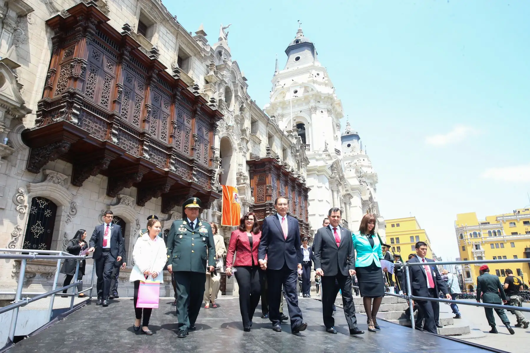 Presidente de la República, Martín Vizcarra, asiste a misa en homenaje a santa Rosa de Lima, en la Basílica Catedral. Foto: ANDINA/Prensa Presidencia.