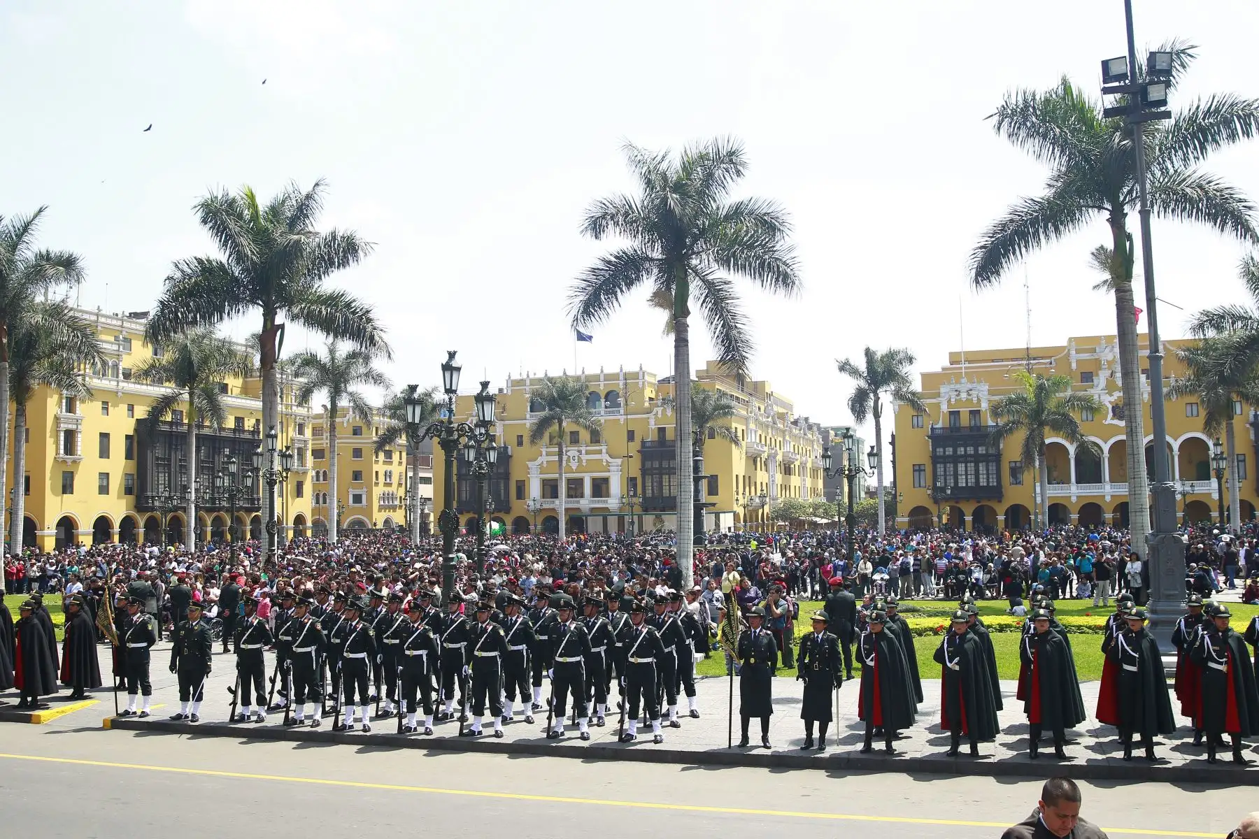 Procesión de santa Rosa de Lima, patrona del Perú, América  y las Filipinas, recorre las principales calles de Lima. Foto: ANDINA/Eddy Ramos.