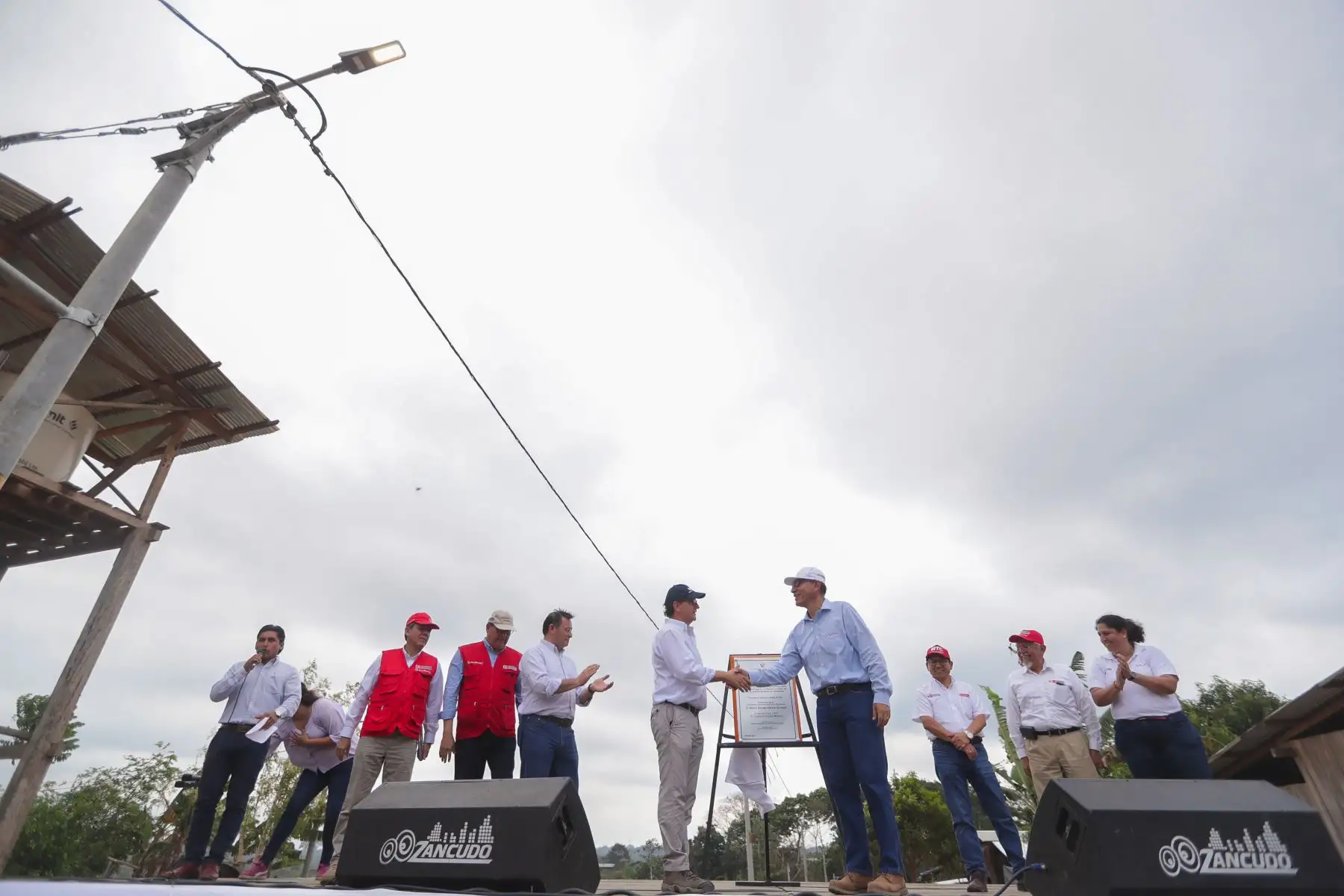 El presidente Martin Vizcarra inaguro Sistema de Electrificación de ocho localidades del distrito de Tahuamanu, en Madre de Dios.Foto: ANDINA/Prensa Presidencia