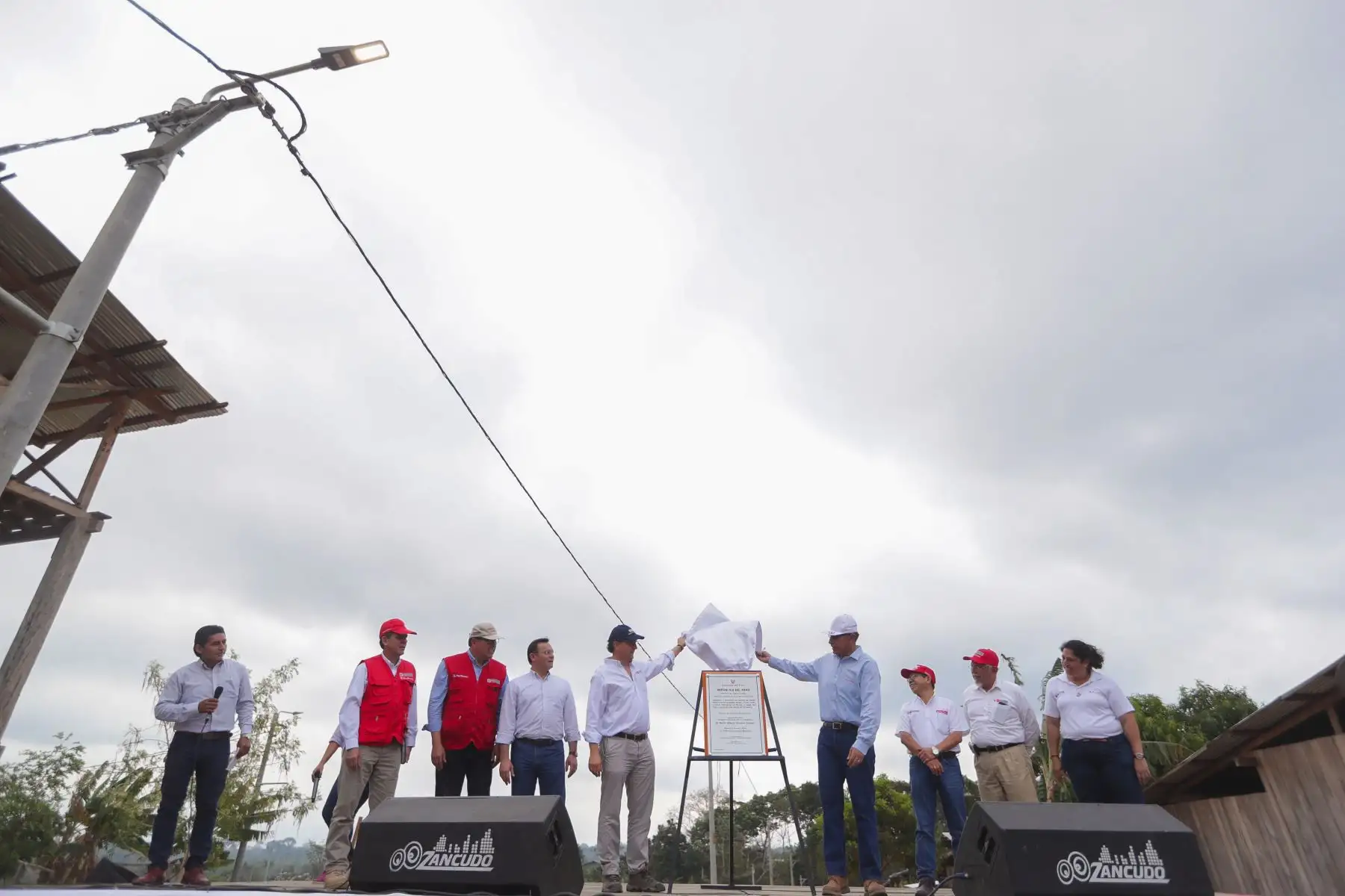 El presidente Martin Vizcarra inaguro Sistema de Electrificación de ocho localidades del distrito de Tahuamanu, en Madre de Dios.Foto: ANDINA/Prensa Presidencia
