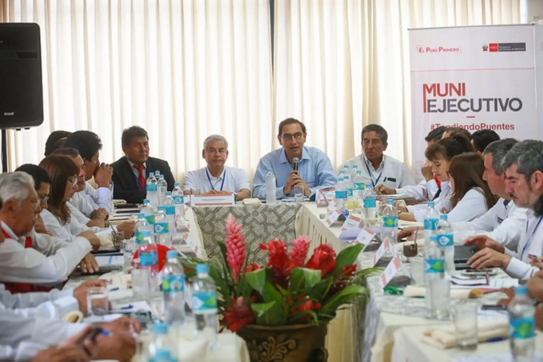 Presidente del Consejo de Ministros, César Villanueva, participa en Muni Ejecutivo realizado en Puerto Maldonado.