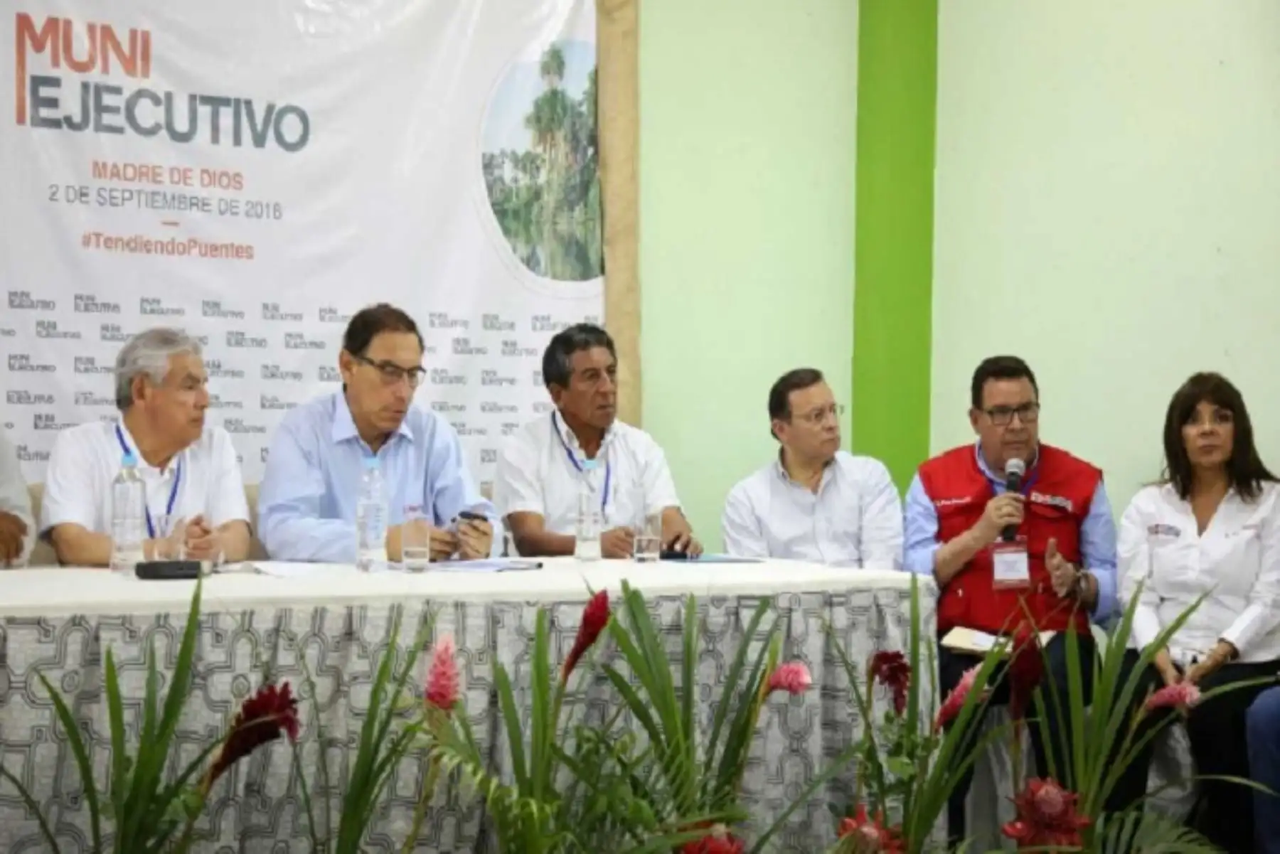 El Ministerio de Defensa dispuso la instalación de un puesto de control de la Marina de Guerra del Perú, en el puente Inambari, con el objetivo de combatir el tráfico ilegal de combustible que es utilizado para minería ilegal y otras actividades ilícitas en la región Madre de Dios