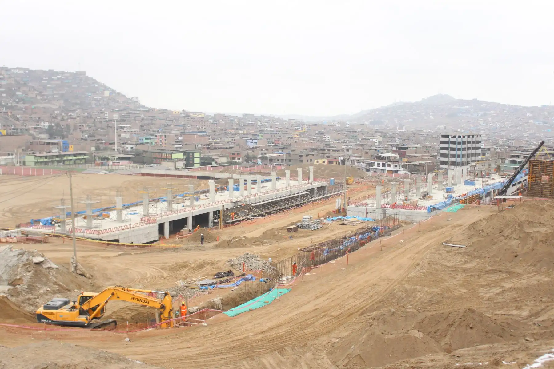 La instalación se ubica en el distrito de Villa María del Triunfo, en el sur de la capital peruana, y tendrá una superficie de 215.000 metros cuadrados una vez que finalicen las obras. Foto:ANDINA/Difusión