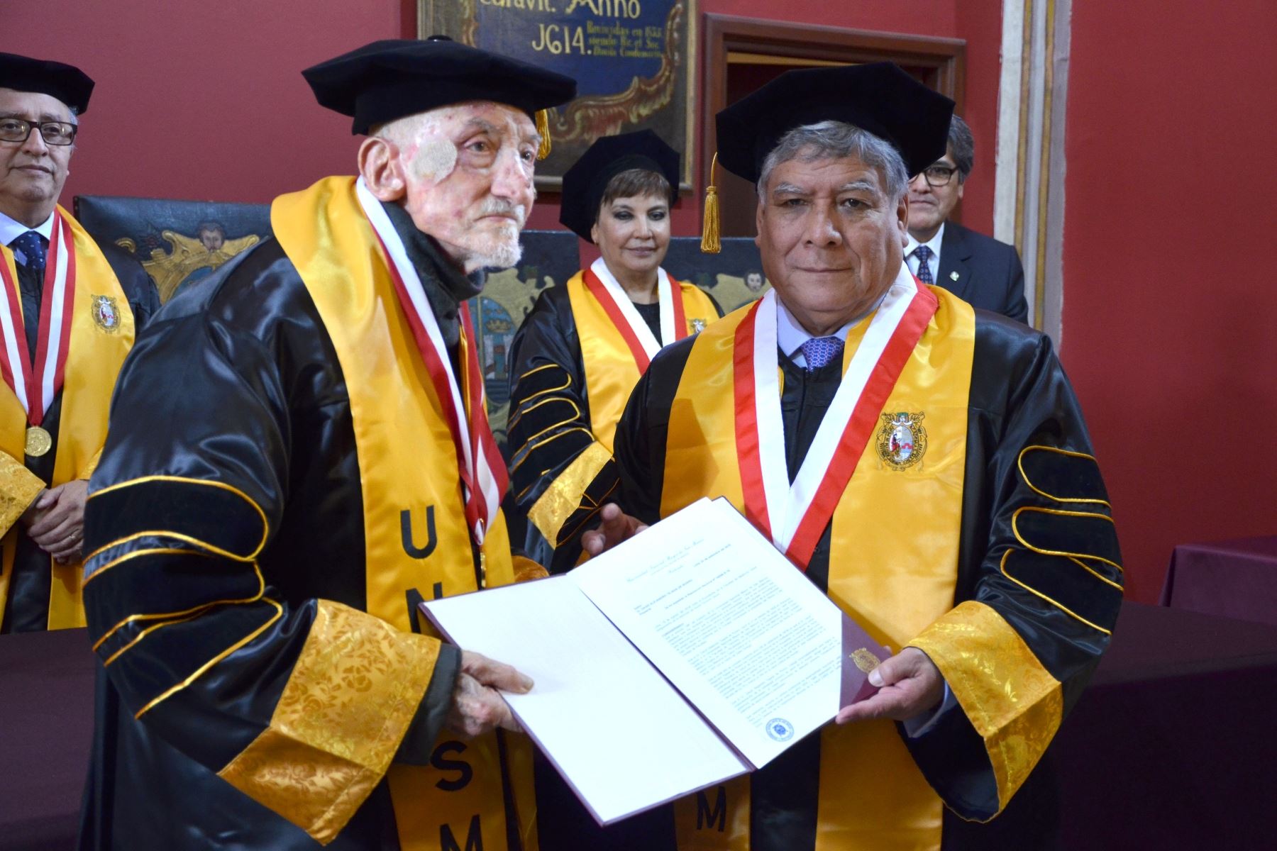 San Marcos otorga el "honoris causa" a médico cirujano David Tejada de Rivero. Foto: ANDINA/Difusión.