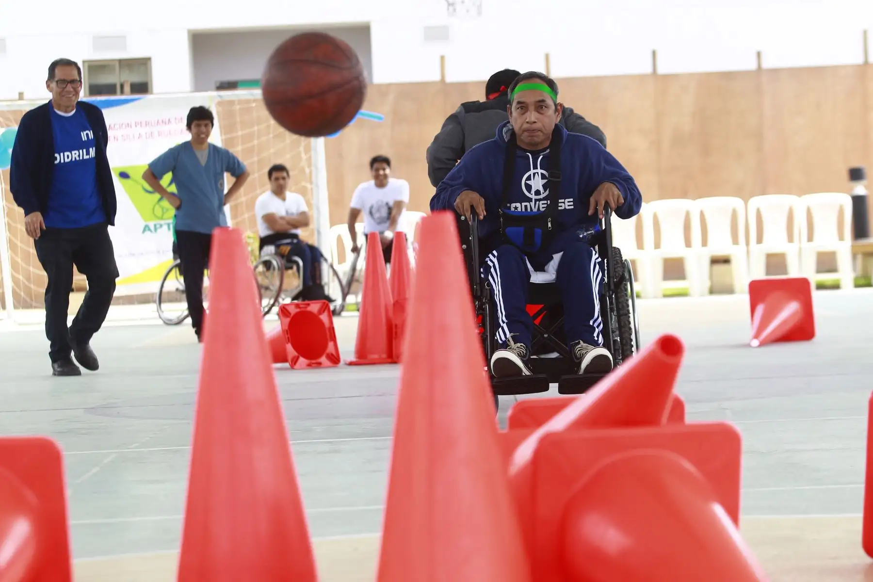 En el Día internacional de la Lesión Medular , el Instituto Nacional de Rehabilitación " Dra.Adriana Rebaza Flores " Amistad Perú - Japón, realiza actividades lúdicas y  deportivas. Foto: ANDINA/Eddy Ramos