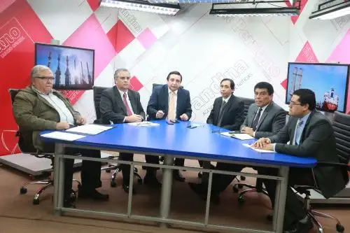 Mesa redonda, sobre nueva ley de hidrocarburos.Foto:  ANDINA/Vidal Tarqui