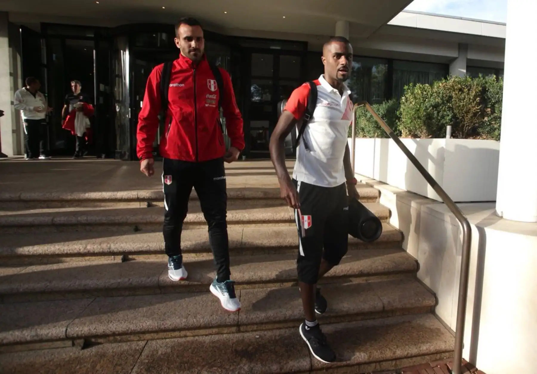 La selección peruana llega al estadio Johan Cruyff Arena, para disputar el encuentro de fútbol con su similar de Holanda. Foto: ANDINA/FPF