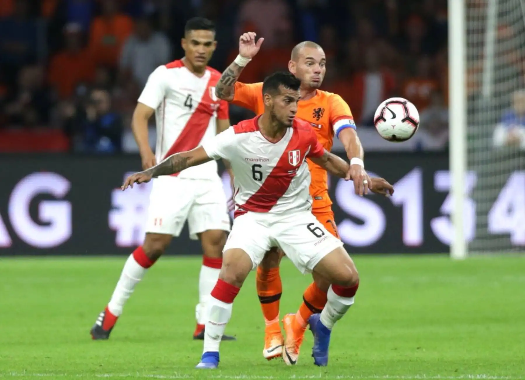 Partido amistoso entre Perú y Holanda , en el  estadio Johan Cruijff Arena en Amsterdam (Holanda). Foto: ANDINA/FPF