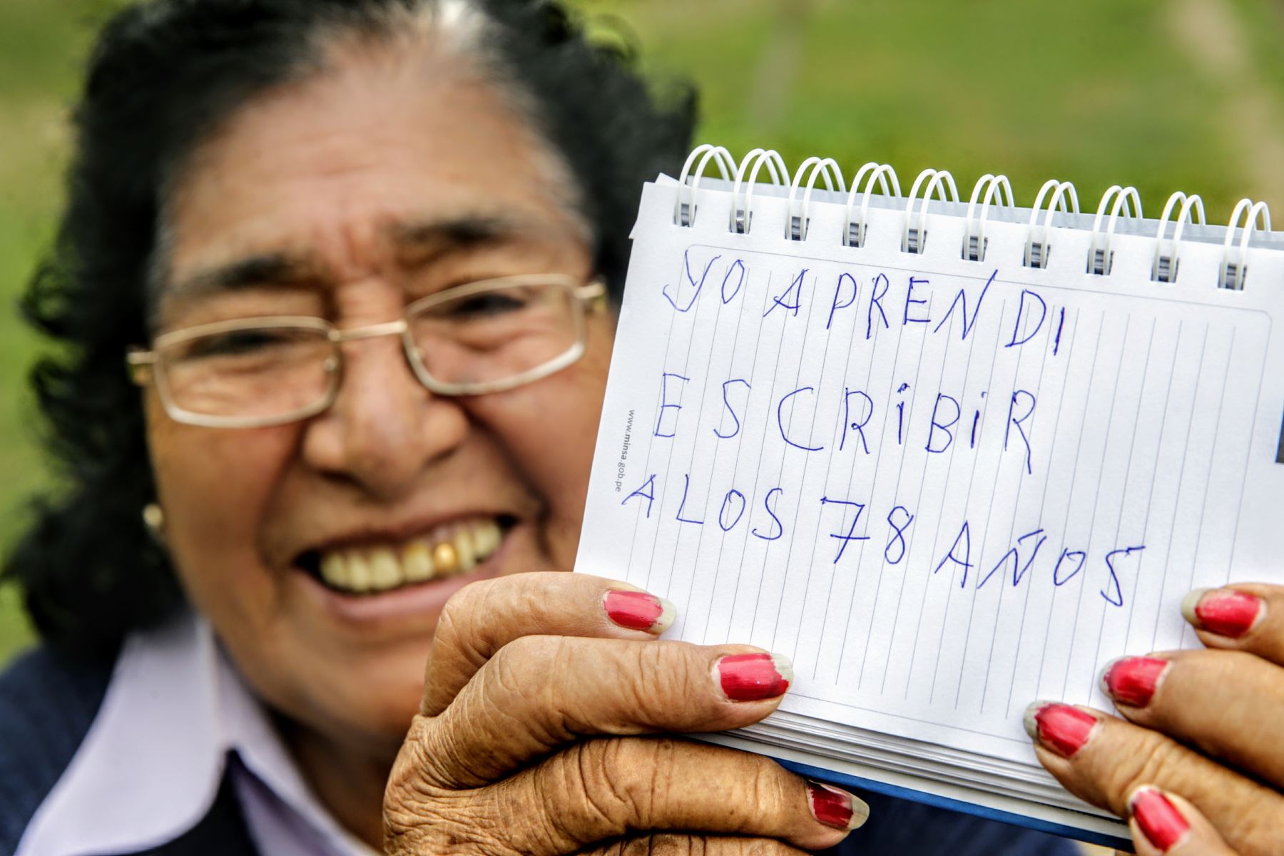 "Perce" recién pudo pisar un colegio a los 78 años. Foto: ANDINA/Luis Iparraguirre