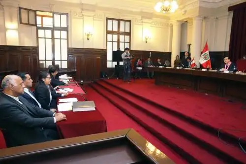 El exjuez.Emilio Gonzáles Chávez aceptó recibir un soborno de un litigante.