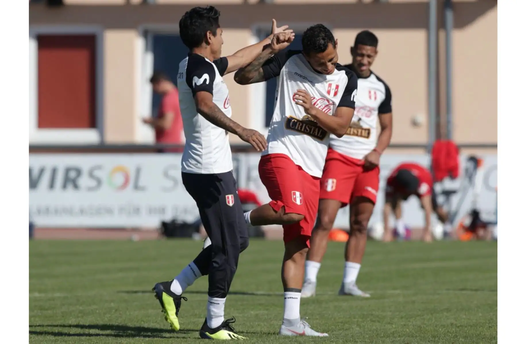 La Selección Peruana realizó su último entrenamiento en el estadio Mingolsheim , para enfrentar mañana un  último partido amistoso contra Alemania.Foto: ANDINA/FPF