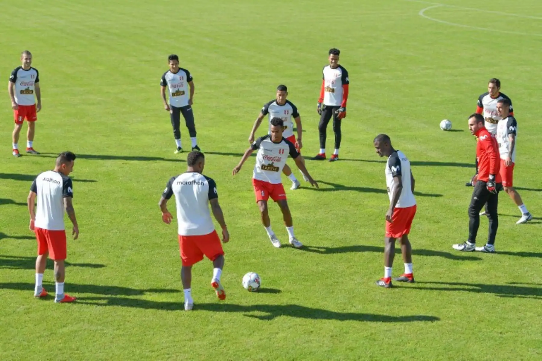 Los jugadores de la selección de Perú realizaron  entrenamiento en el Bad Schoenborn, en el sur de Alemania.Foto: AFP