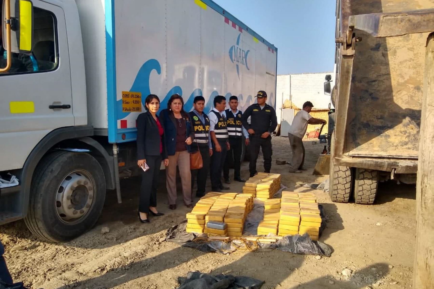 Ilegal cargamento de droga estaba oculto en volquete permanecía en la cochera “Nery”, en la provincia de Huarmey, región Áncash.
