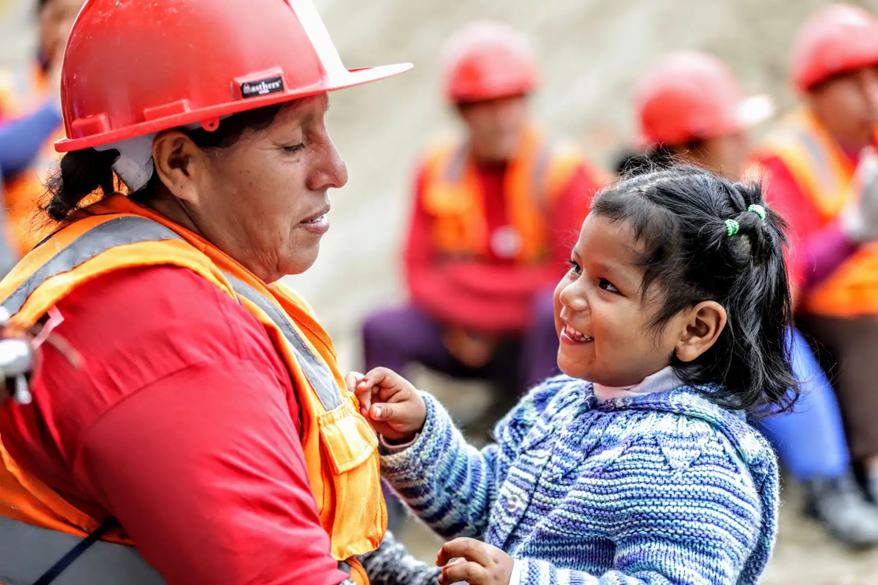 La gran mayoría de ellas son padre y madre para sus hijos. Foto: ANDINA/Luis Iparraguirre
