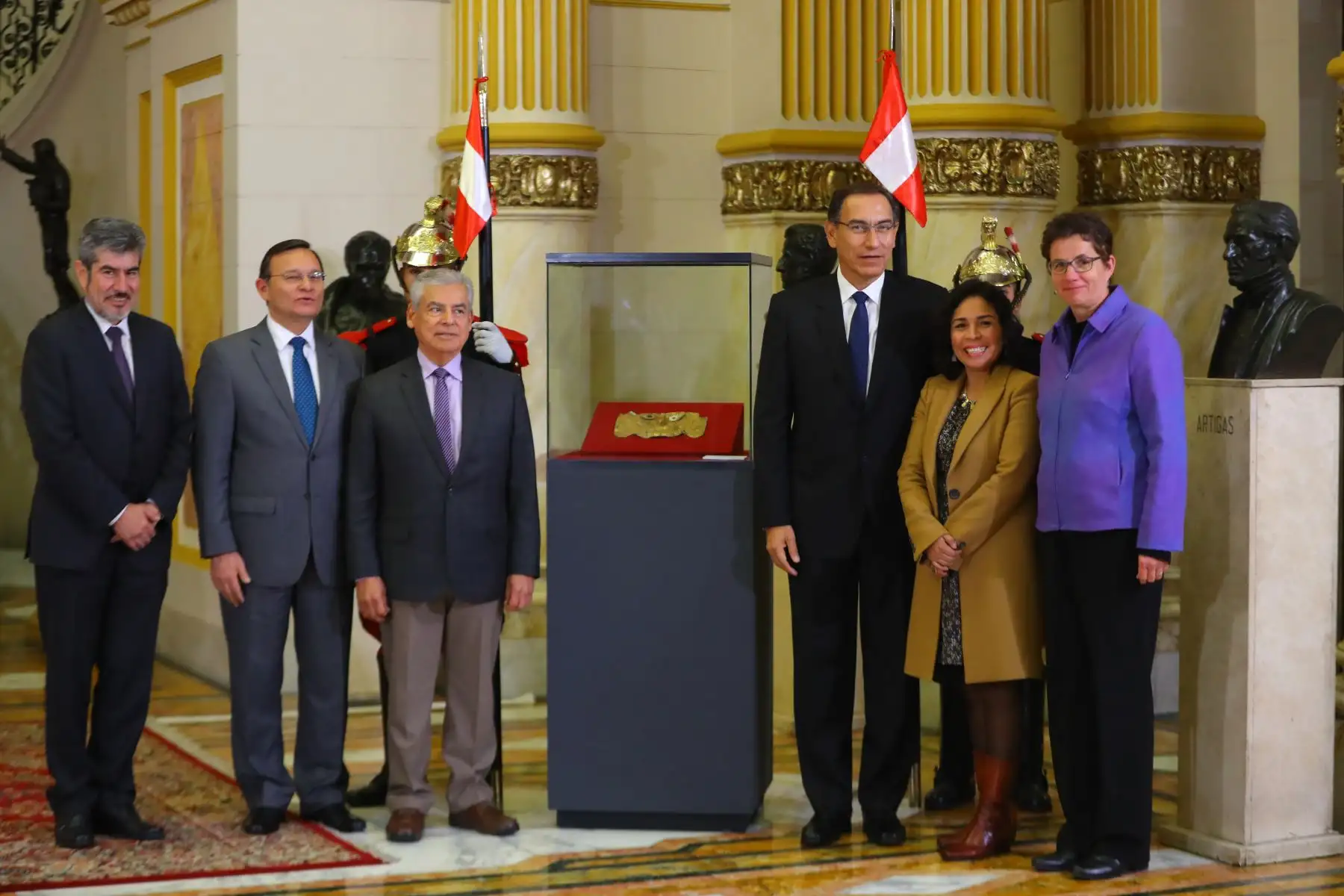 Presidente de la República, Martín Vizcarra, encabeza presentación de la máscara de Sicán en Palacio de Gobierno.Foto: ANDINA/Prensa Presidencia/Carlos Lezama