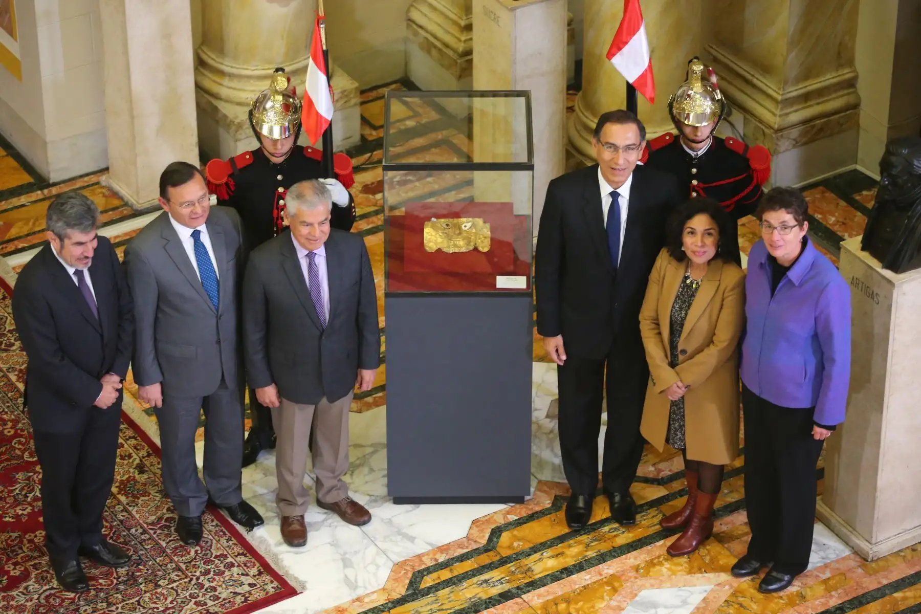 Presidente de la República, Martín Vizcarra, encabeza presentación de la máscara de Sicán en Palacio de Gobierno.Foto: ANDINA/Prensa Presidencia/Carlos Lezama