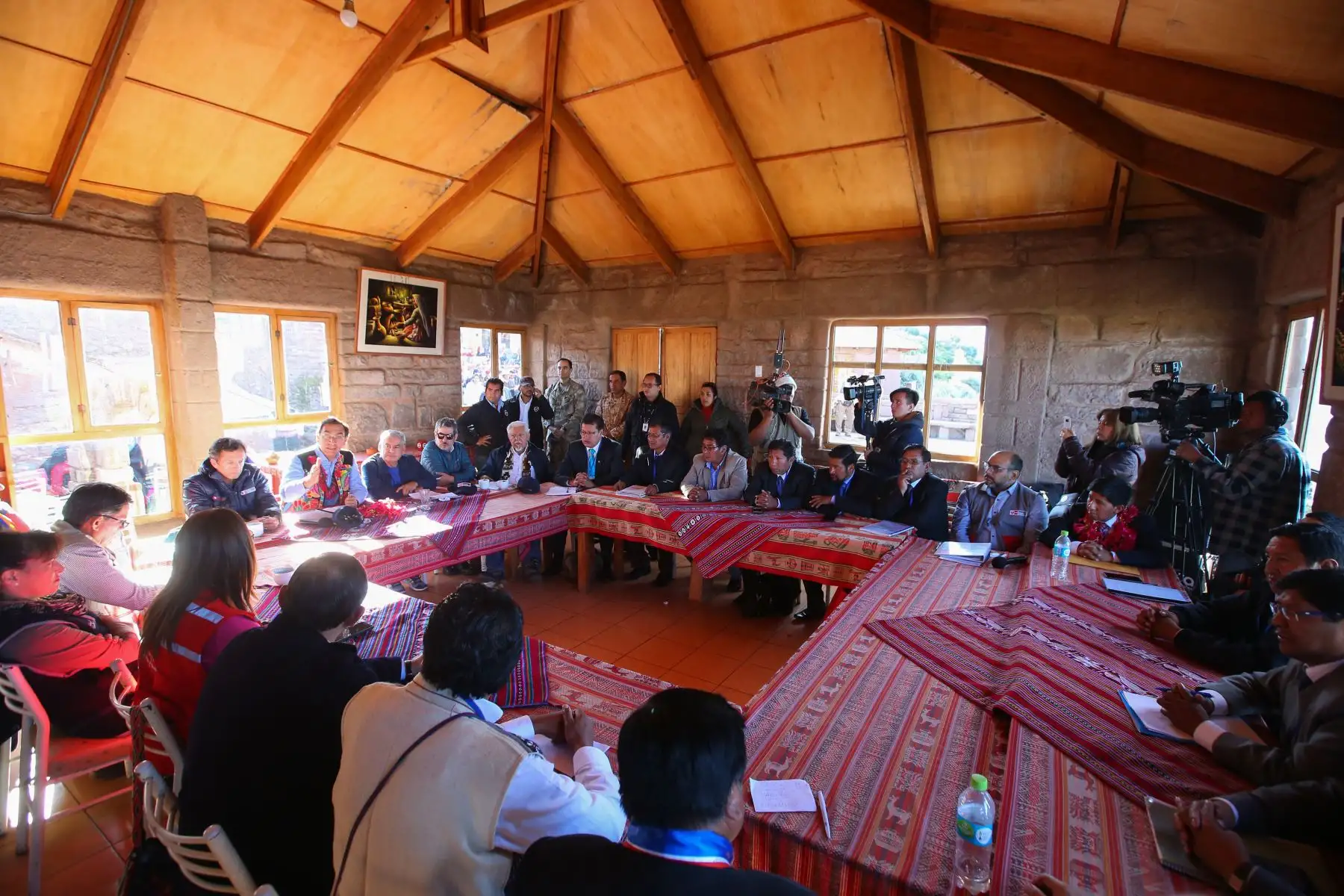 Presidente  Martín Vizcarra participò en el Muni Ejecutivo Extraordinario en Puno. Foto:ANDINA/Prensa Presidencia