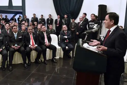 Ministro Mauro Medina en celebración de 70 años de División de Robos de la PNP. Foto: Difusión.