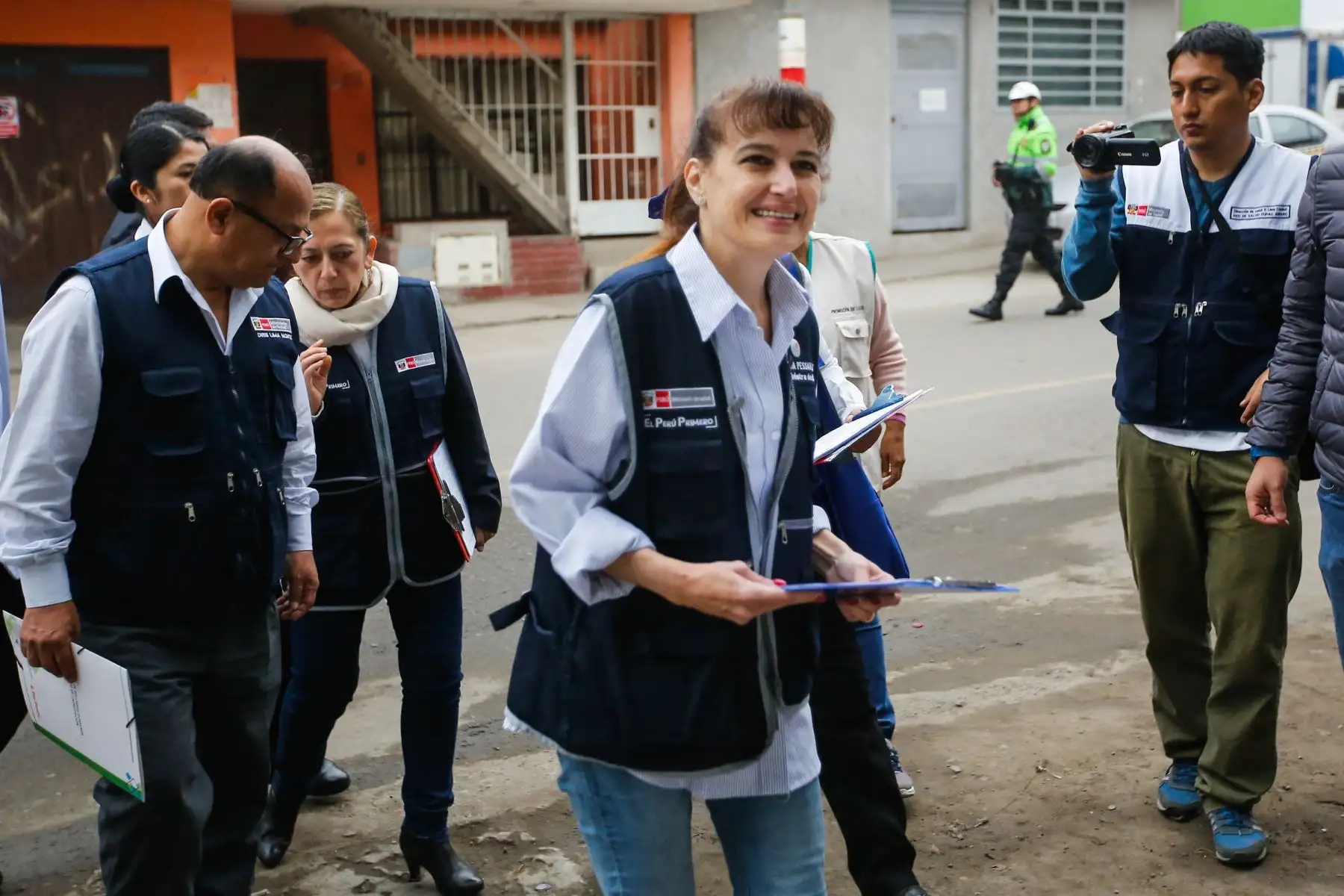 Ministra Silvia Pessah visitò casa por casa a familias de Lima Norte para combatir la anemia, en el populoso distrito de Independencia.Foto: ANDINA/Minsa