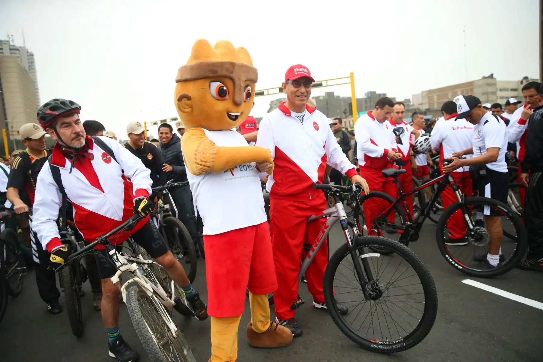 Presidente Martín Vizcarra participò en carrera cívico militar de las Fuerzas Armadas.Foto: ANDINA/Prensa Presidencia