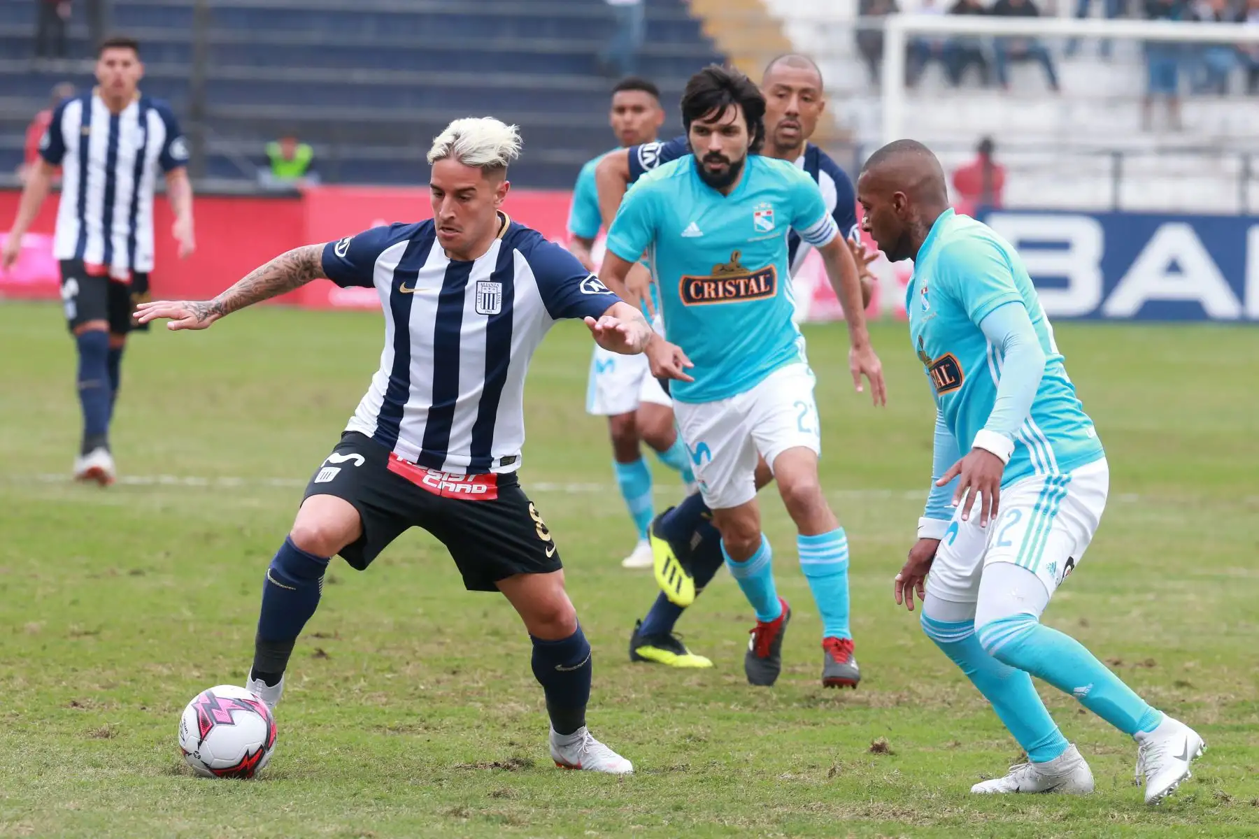 Sporting Cristal ganaba 2-1 a Alianza Lima, por el torneo clausura cuando se tomó la medida, de suspende por falta de garantías. Foto: ANDINA/Vidal Tarqui