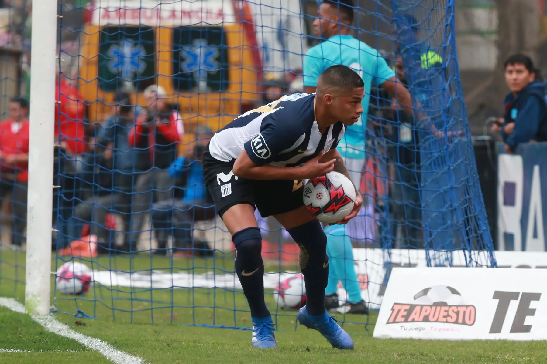 Sporting Cristal ganaba 2-1 a Alianza Lima, por el torneo clausura cuando se tomó la medida, de suspende por falta de garantías. Foto: ANDINA/Vidal Tarqui