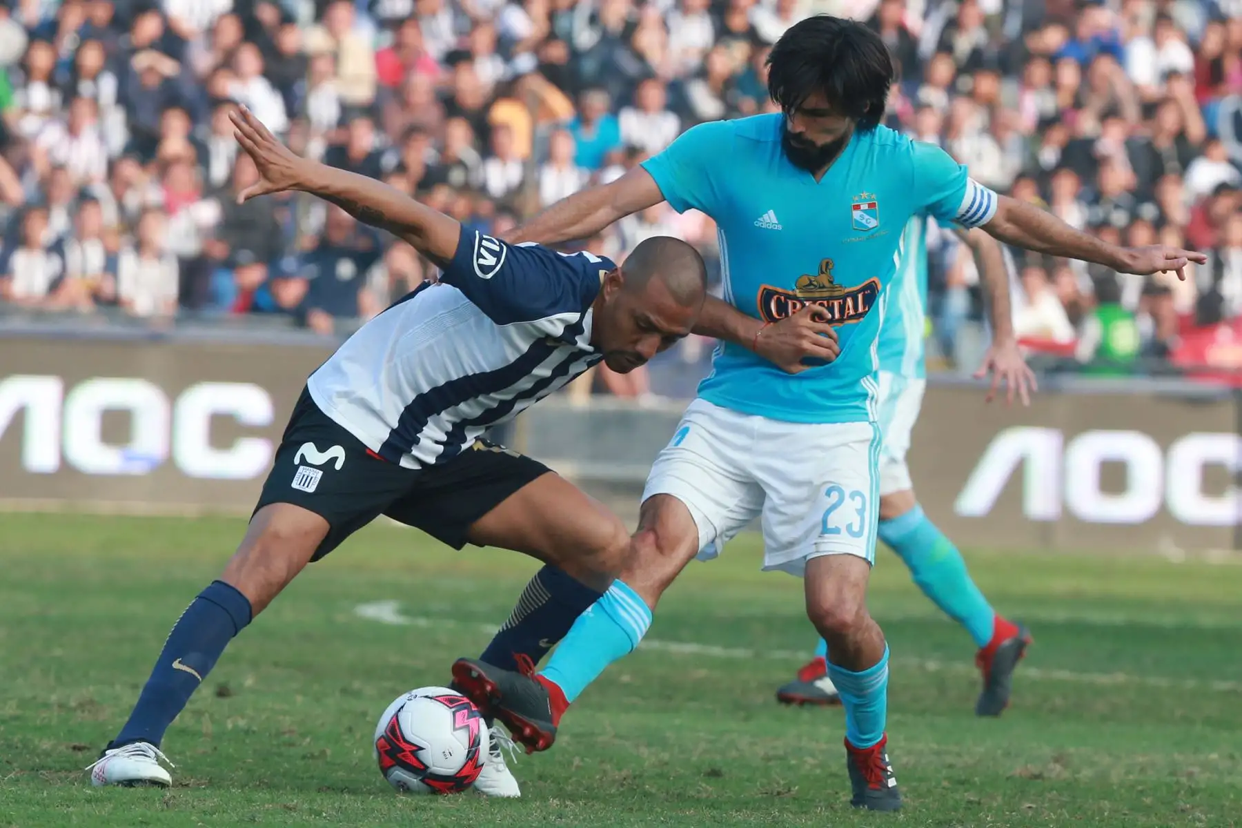 Sporting Cristal ganaba 2-1 a Alianza Lima, por el torneo clausura cuando se tomó la medida, de suspende por falta de garantías. Foto: ANDINA/Vidal Tarqui