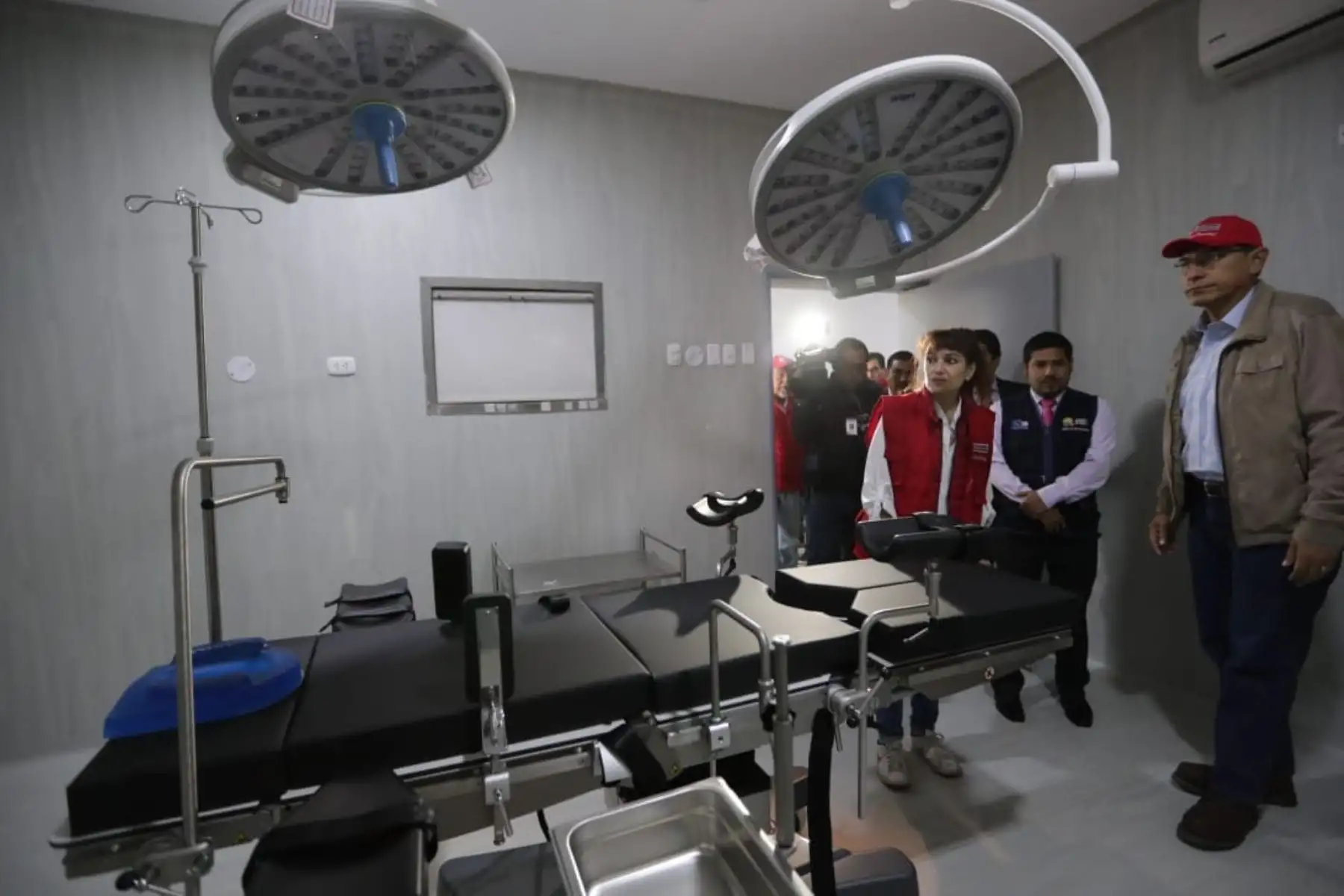 Presidente de la República, inspecciona el Hospital de Huarmey y preside la firma del convenio para la construcción de un nuevo nosocomio para esta provincia. Foto: ANDINA/Prensa Presidencia/Carlos Lezama