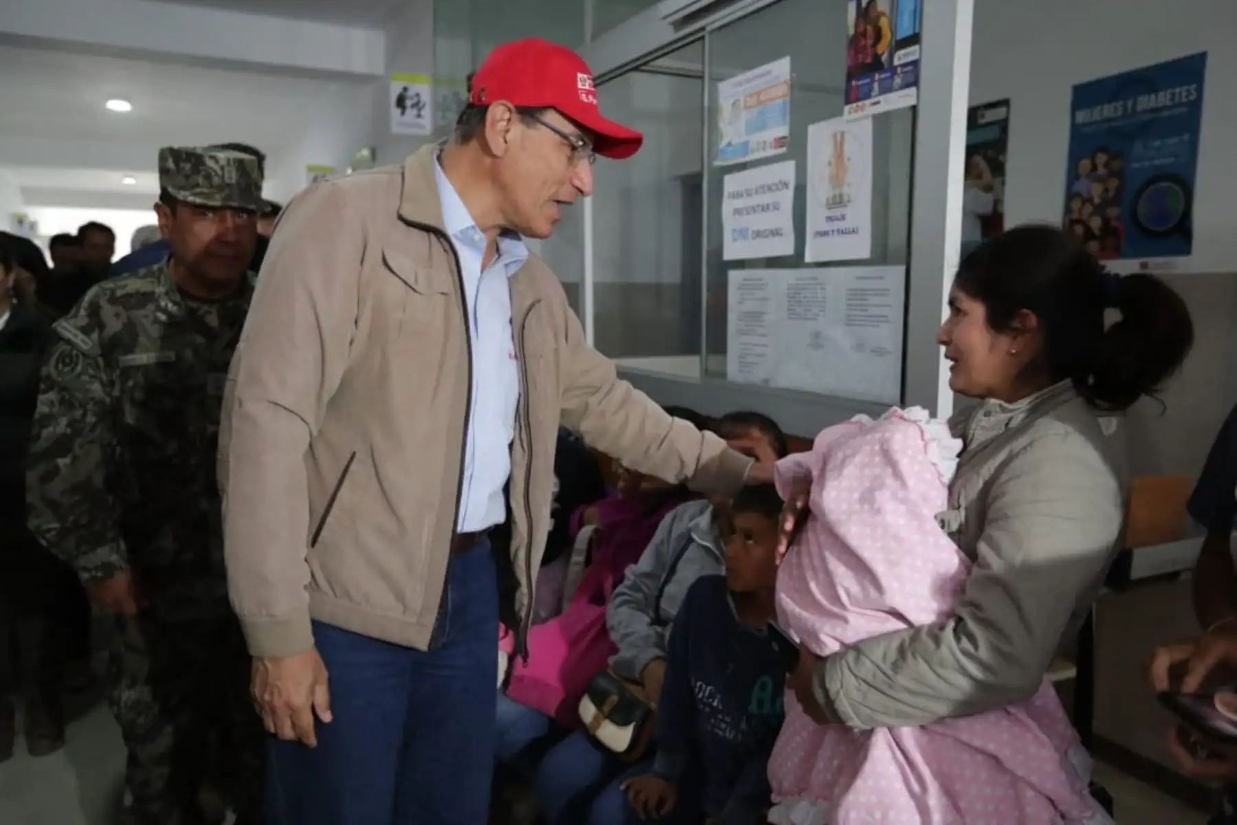 Presidente de la República, inspecciona el Hospital de Huarmey y preside la firma del convenio para la construcción de un nuevo nosocomio para esta provincia. Foto: ANDINA/Prensa Presidencia/Carlos Lezama