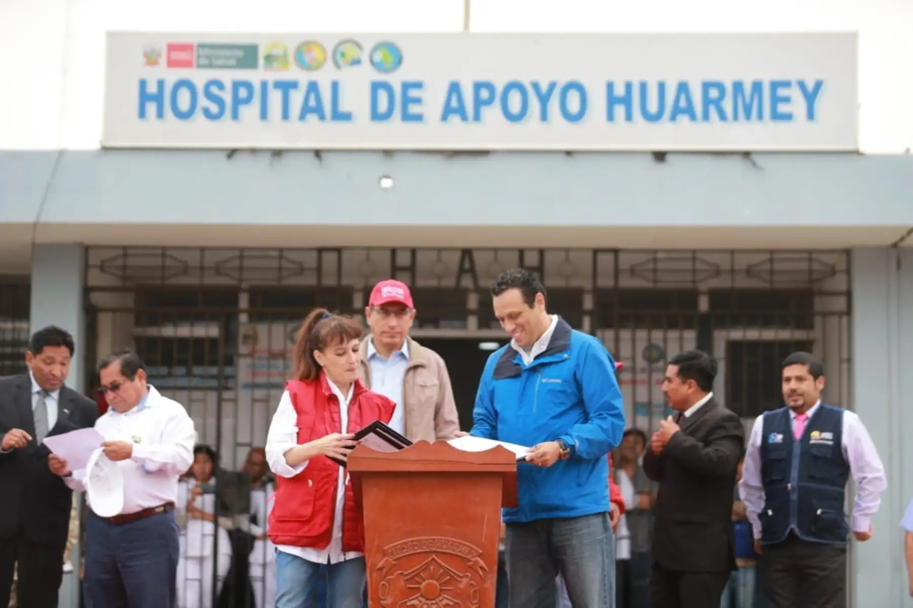 Presidente de la República, inspecciona el Hospital de Huarmey y preside la firma del convenio para la construcción de un nuevo nosocomio para esta provincia. Foto: ANDINA/Prensa Presidencia/Carlos Lezama