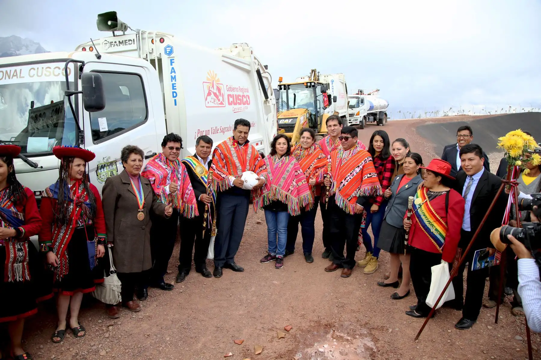 Ministra del Ambiente, Fabiola Muñoz, participó en la inauguración del relleno sanitario y la planta de tratamiento de las aguas residuales en la provincia cusqueña de Urubamba. Foto: ANDINA/Ministerio del Ambiente