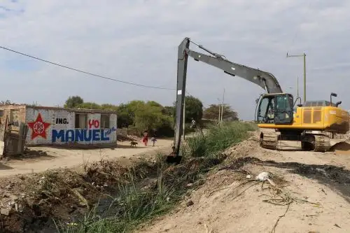 Realizan limpieza de dren en Lambayeque ante próxima temporada de lluvias. ANDINA