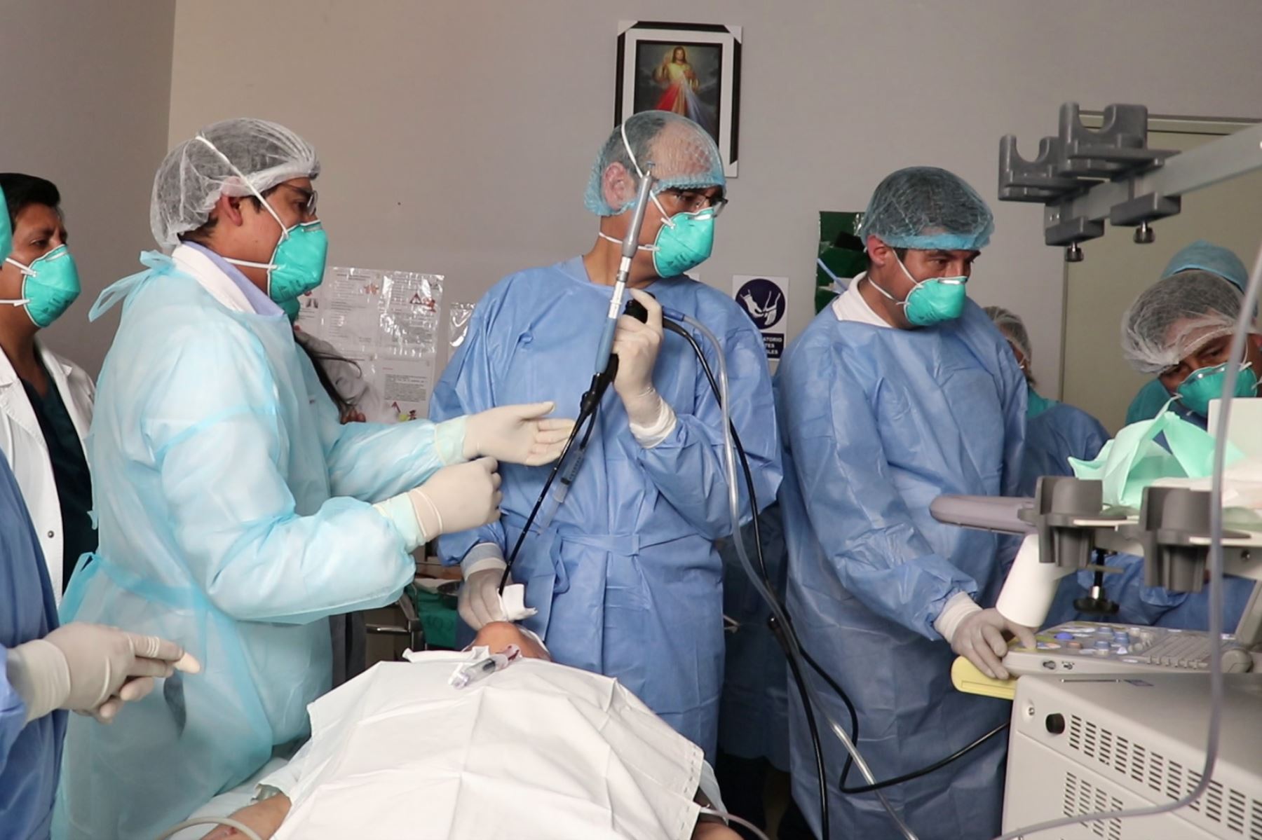 Hospital Daniel Alcides Carrión de Huancayo realiza un innovador procedimiento de biopsia. ANDINA/Pedro Tinoco