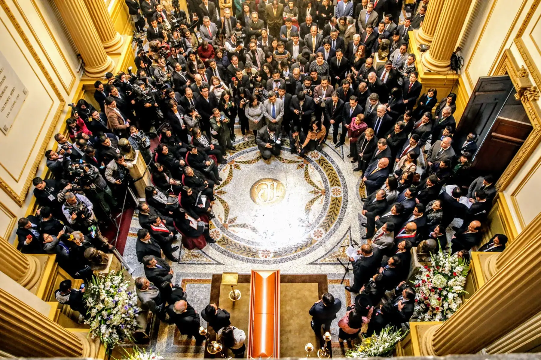 Congreso de la República rinde homenaje al fallecido legislador Mario Canzio. Foto: ANDINA/Luis Iparraguirre.