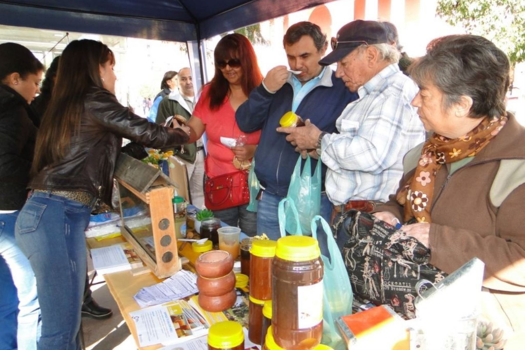 Con Festival Apícola promueven el consumo de miel en San Martín. ANDINA