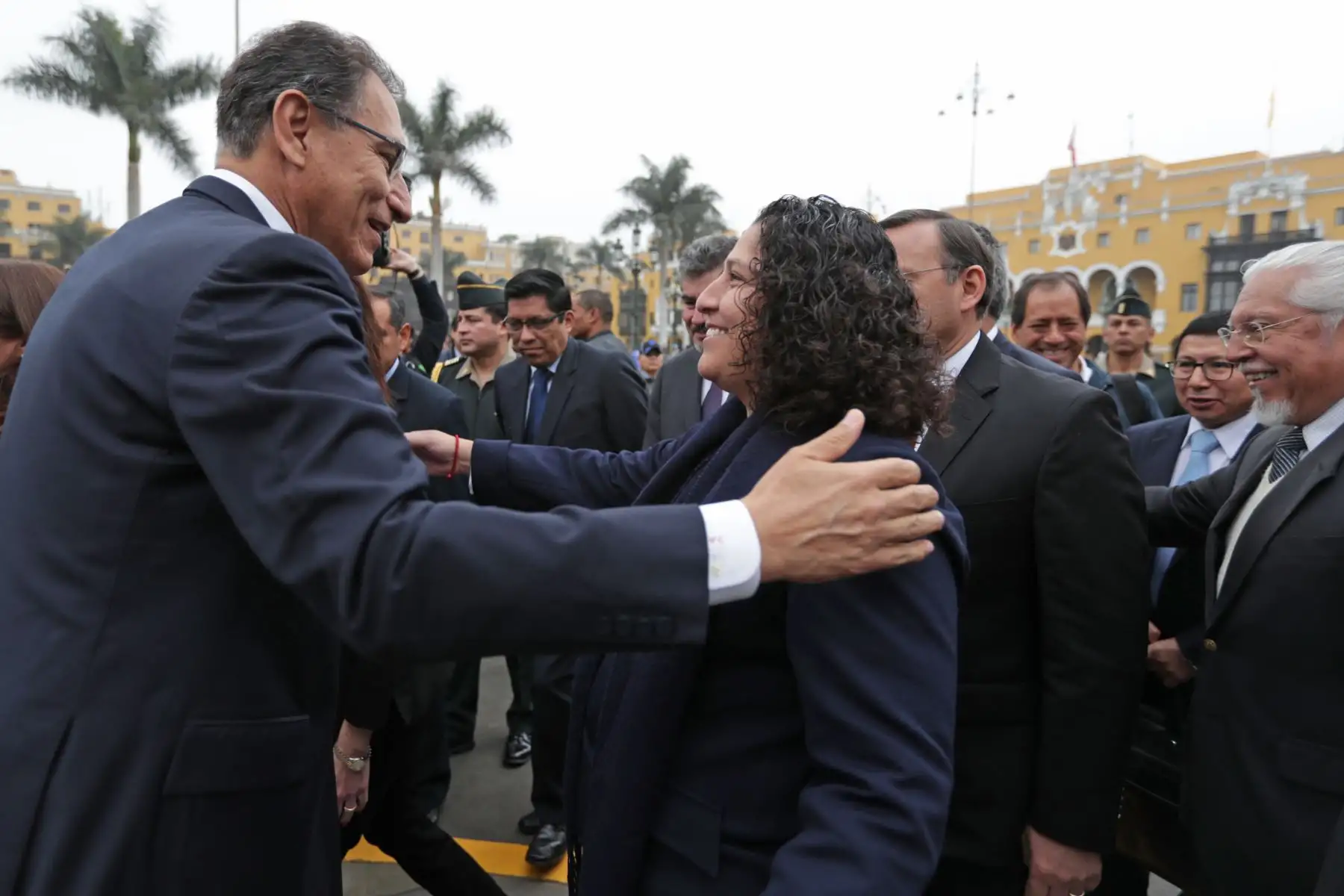 President de la República, Martin Vizcarra, emite pronunciamiento, antes de la presentación del Gabinete Ministerial en el Congreso para plantear la cuestión de confianza. Foto: ANDINA/Prensa Presidencia/Carlos Lezama