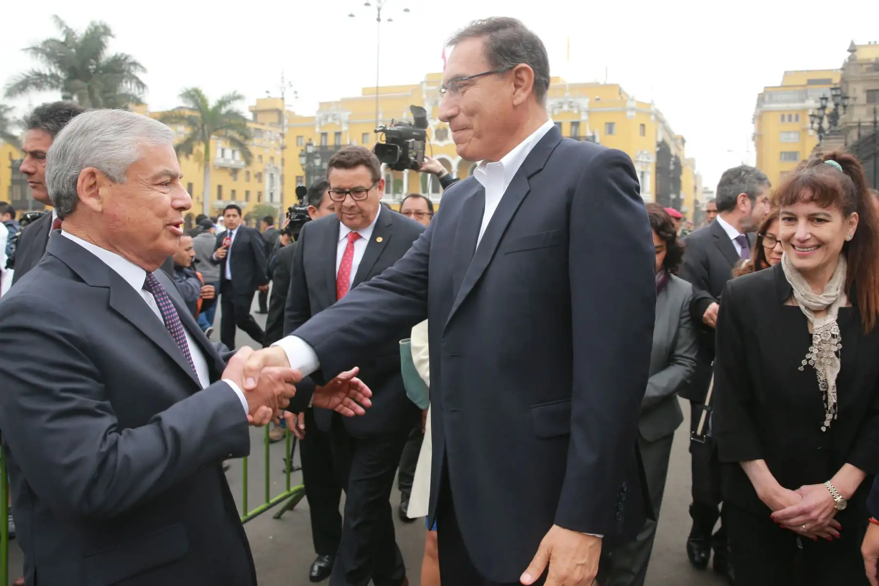 President de la República, Martin Vizcarra, emite pronunciamiento, antes de la presentación del Gabinete Ministerial en el Congreso para plantear la cuestión de confianza. Foto: ANDINA/Prensa Presidencia/Carlos Lezama