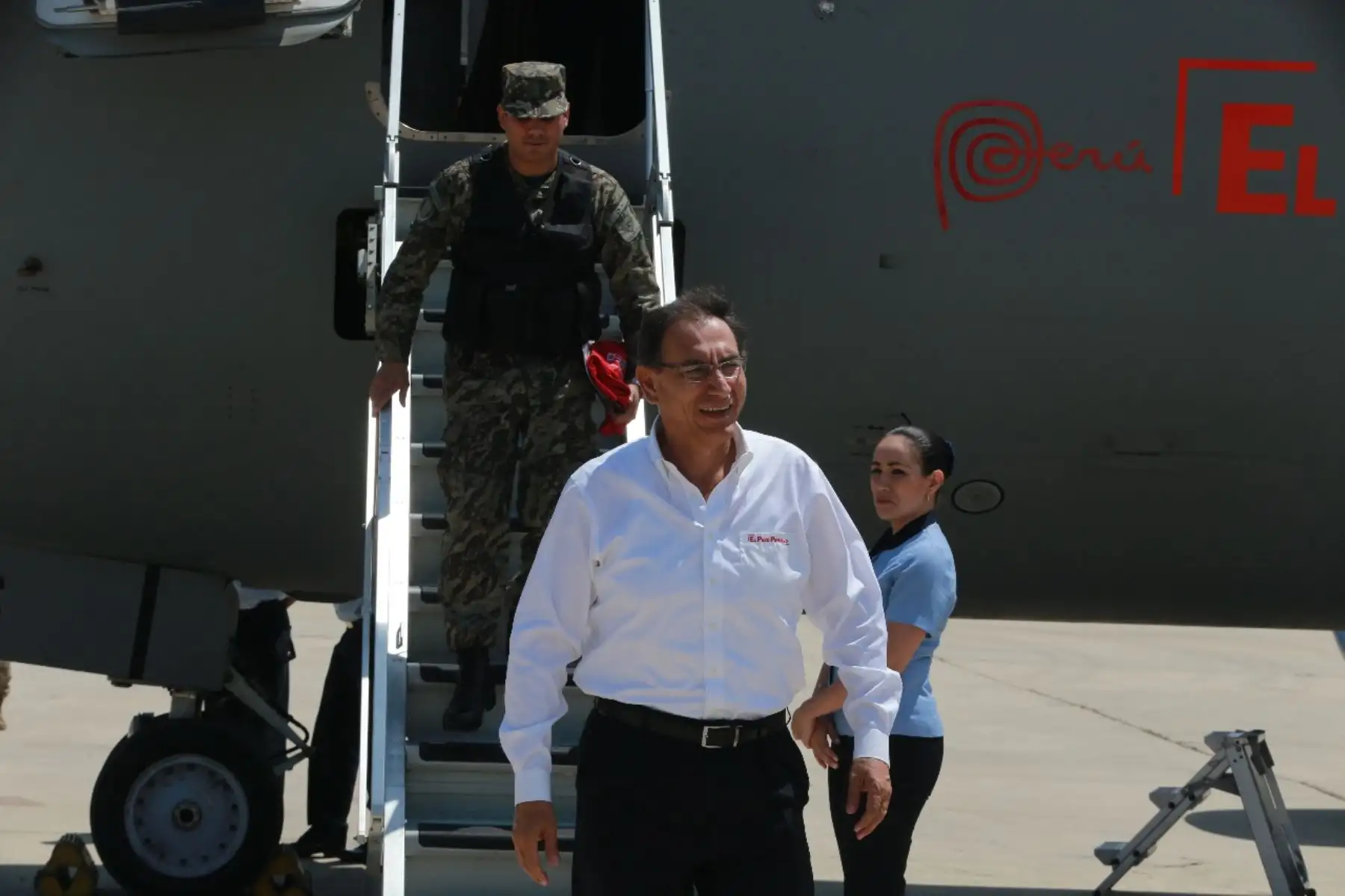 El presidente Martín Vizcarra, junto al director de la Autoridad para la Reconstrucción con Cambios, Edgar Quispe, entrega las obras de rehabilitación de la av. Sánchez Cerro principal vía de la ciudad de Piura. Foto: ANDINA/Prensa Presidencia/Andrés Valle