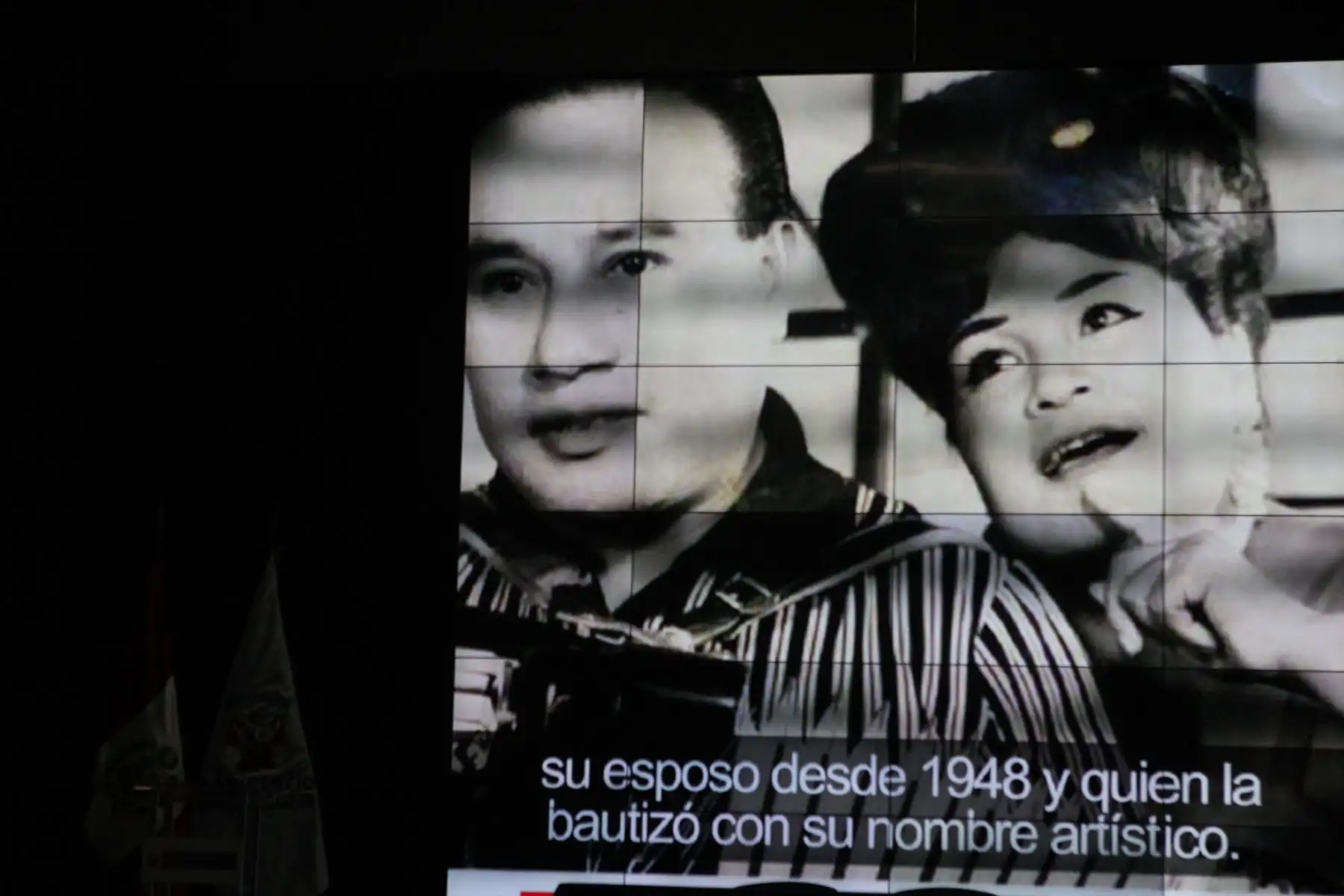 Carmencita Lara, intérprete de valses, huainos, marineras, polcas y pasillos, es considerada por muchos peruanos referente de la música perfecta para olvidar las penas. Foto: ANDINA/Héctor Vinces.