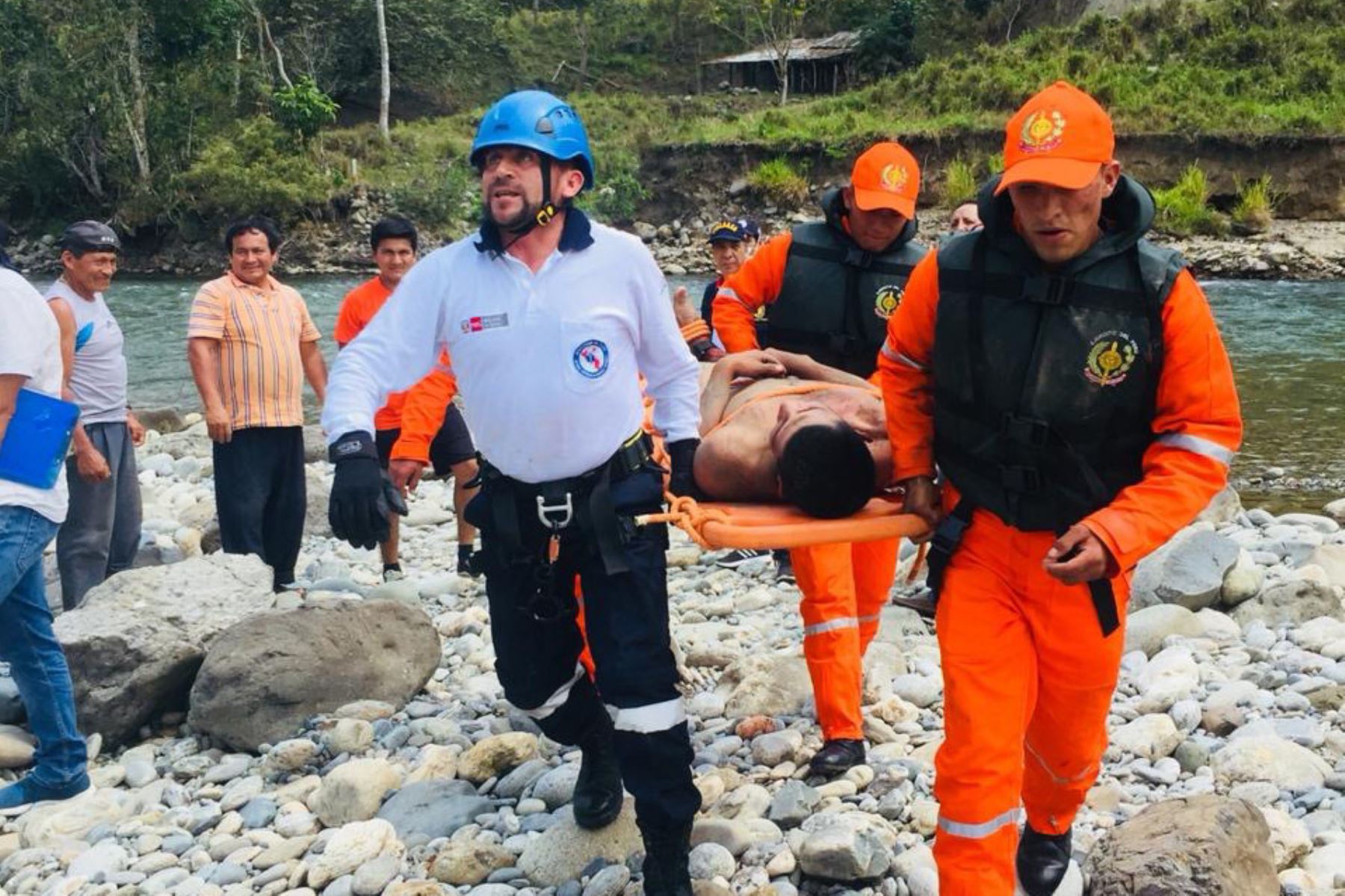 Ministerio de Salud efectuó acciones de prevención y reducción de riesgos de desastres en la zona limítrofe con Ecuador (regiones de Tumbes, Cajamarca y Amazonas).